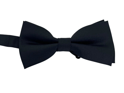 Plain black silk adult bow tie by Frederick Thomas Handmade Mens Ties